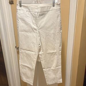 Women”s Capri White Pants